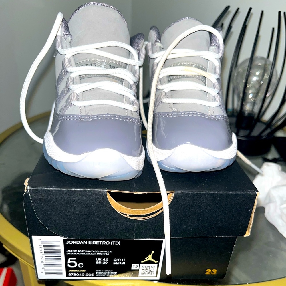 Jordan Retro 11 “Cool Grey”